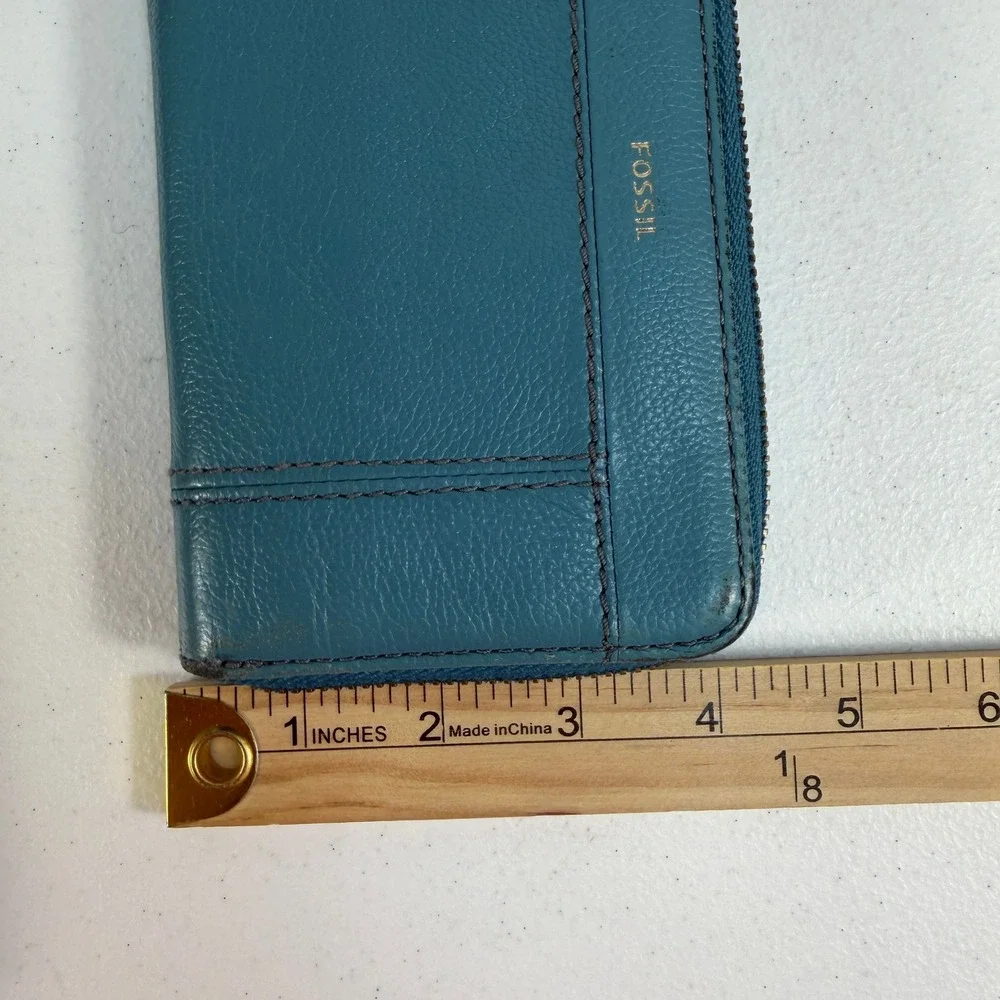 Fossil Logan Zip Around Clutch Wallet Wristlet Pebbled Leather‎ Teal Blue Travel